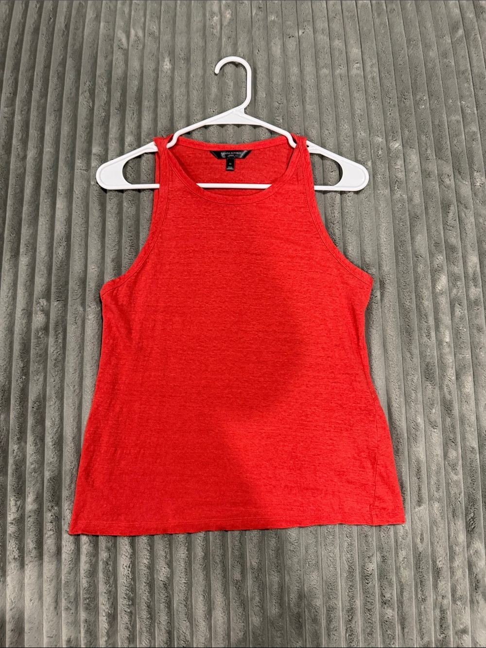 Women’s Coral/Red Linen Racerback Tank Top by Banana Republic